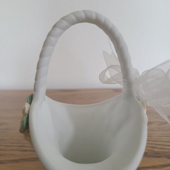 Vintage Capodimonte Style Mini Porcelain Yellow Roses Flower Basket Collectible - Picture 6 of 15